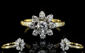 Ladies - Superb Quality 18ct Yellow / White Gold Diamond Set Cluster Ring.