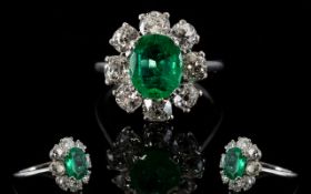 18ct White Gold Diamond & Emerald Cluster Ring Oval Green Emerald Surrounded By 8 Round Cut