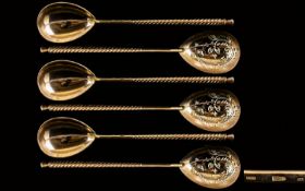 Russian Fine Quality Set of Six Silver and Gilt Barley Twist Stemmed Teaspoons with diamond cut leaf