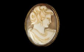Vintage 9ct Gold Cameo Brooch / Pendant,