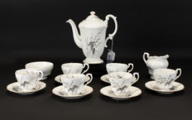 Doulton Group Paragon - Elegant ( 15 ) Piece Bone China Tea-Service, Pattern no 714.