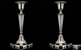 Walker and Hall - Elegant and Superb Quality Pair of Solid Silver Candlesticks with Tapering Stems