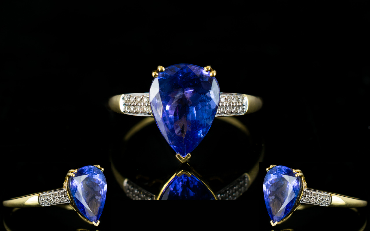 18ct Gold - Superb Quality Tanzanite and Diamond Set Ring.