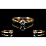 Ladies 9ct Gold Attractive Single Stone Diamond Ring.