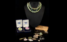 A Collection Of Vintage Costume Jewellery Mixed Metal And Silver Items A varied lot to include