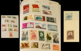 A Simplex Springback And Netto Springback Stamp Albums Covering The Whole World.