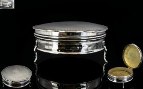 George V - Large and Impressive Solid Silver Circular Lidded Ladies Powder Bowl, Raised on Splayed