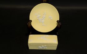 Wedgwood Primrose on White Jasper Round Dish & Matching Oblong Box. Dish in original box and both in