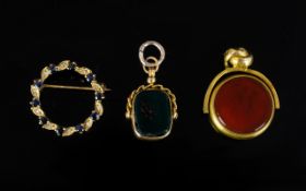 Antique Period 10ct Gold Bloodstone Carnelian Double SIded Swivel Fob.