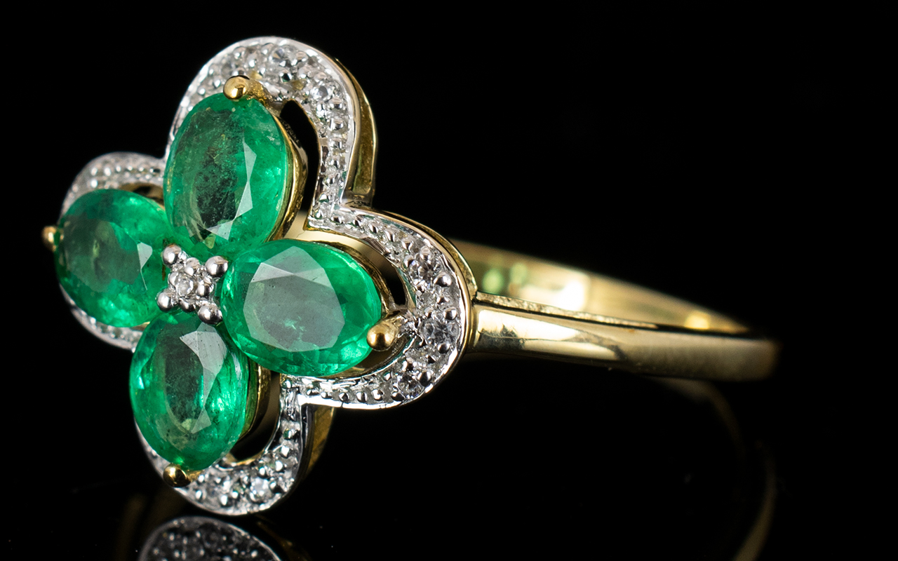 Emerald and White Zircon Quatrefoil Ring - Image 2 of 2