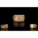 Gents Large 9ct Gold Signet Ring with Fluted Shoulders. Marked 9ct.