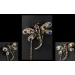 Antique Period - Attractive and Realistic 14ct White Gold Dragonfly Brooch,