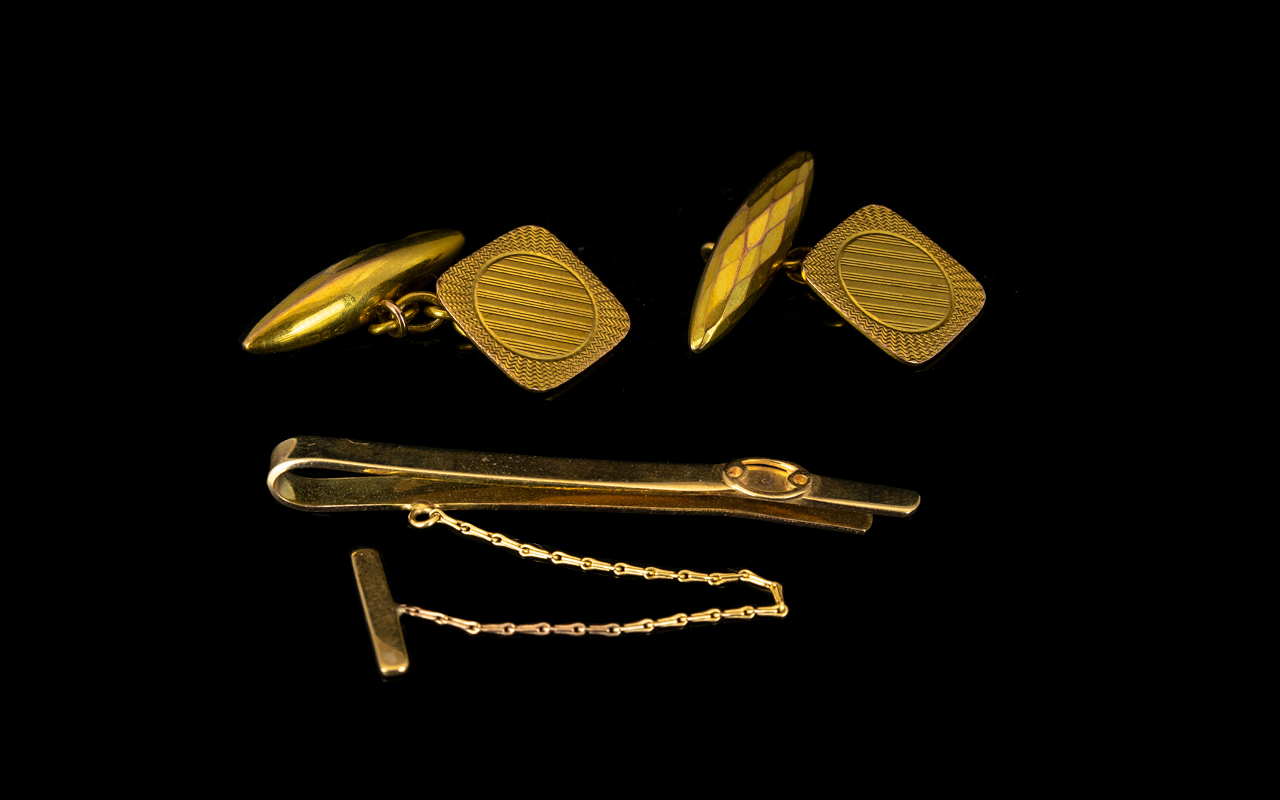 Gentleman's - Superb Quality Pair of 9ct Gold Cufflinks with Matching 9ct Gold Tie Clip,