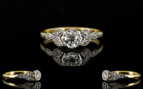 18ct Gold Single Stone Diamond Ring, The Central Round Diamonds of Good Colour,