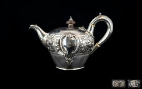 A Small Victorian Silver Teapot Hallmarked London, O - 1869,