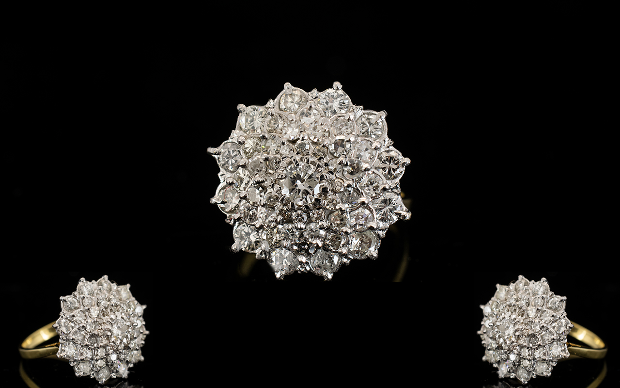 Ladies - Attractive 18ct Gold Diamond Set Cluster Ring, Flower head Design.