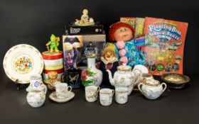 A Good Mixed Lot Of Collectables Compris