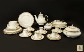 Royal Doulton 'Hardwick' Design Dinner Service.