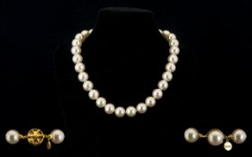 Majolica Single Strand Cultured Pearl Necklace, Set with a Large 9ct Gold Clasp,