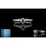 18ct White Gold Diamond Set Ring - very attractive and nice quality ring. Single stone, marked 750