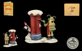 Wallace & Gromit Ltd and Numbered Edition Hand Painted Figure - Feathers McGraw ' Royal Mail