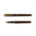 A Vintage Sheaffer 14ct Gold Nib Fountain Pen Mid- 20th century fountain pen,