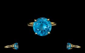 Ladies Attractive 9ct Gold Swiss Blue Topaz Set Dress Ring, The Single Blue Topaz Est Weight 8.