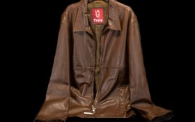 Gentleman's Dark Brown Leather Jacket made by Tre's, Size L. Two side pockets.