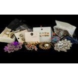 Box of Vintage & Contemporary Costume Jewellery.