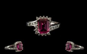 14ct White Gold - Attractive Tourmaline and Diamond Set Cluster Ring.