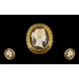Victorian Period Fine Quality 18ct Gold Oval Shaped Raised Cameo Pendant / Brooch, Button Size,