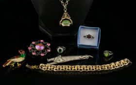 Collection of Vintage & Contemporary Costume Jewellery.