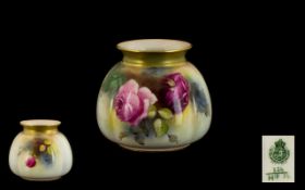Royal Worcester Hand Painted Small ' Roses ' Vase. Date 1909 & Shape 158. Height 3.25 Inches - 8.