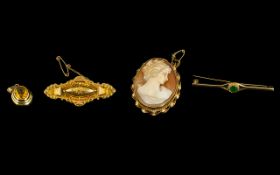 A Small Collection of Antique Period 9ct Gold Pieces of Jewellery ( 4 ) Items In Total.