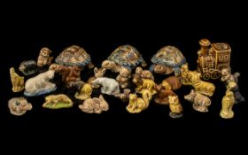 Collection of Wade Whimsies to include three tortoises with removable shells,