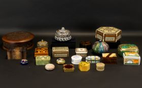 Large Collection of Decorative Boxes comprising six wooden boxes to include two decorative inlaid