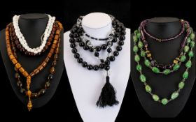 Collection of Vintage Beads. Costume je