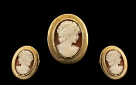 Vintage 9 ct Gold Cameo Brooch. Oval cameo in gold frame, nicely carved.