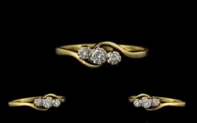 18ct Gold - Attractive 3 Stone Diamond Ring, Fully Hallmarked for 18ct. The Old Round Cut Diamonds