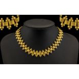 Victorian Period Superb Quality 15ct Gold Fine & Ornate Collar Necklace. Marked 15ct.