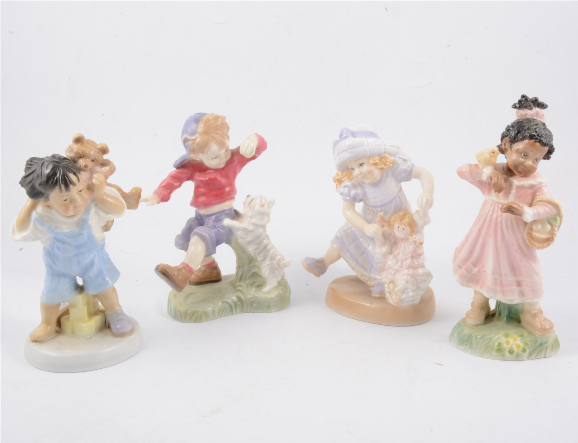 A collection of Royal Worcester Golden Jubilee Year limited edition figurines plus others (11)