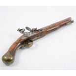 Flintlock pistol, 24 cm barrel, brass mounted walnut stock.