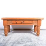 Reclaimed pine coffee table, rectangular top, turned legs, 101cm x 49cm.
