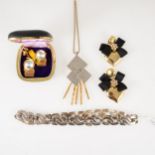 A tray of modern and vintage costume jewellery, a Vera Wang yellow and white metal pendant and