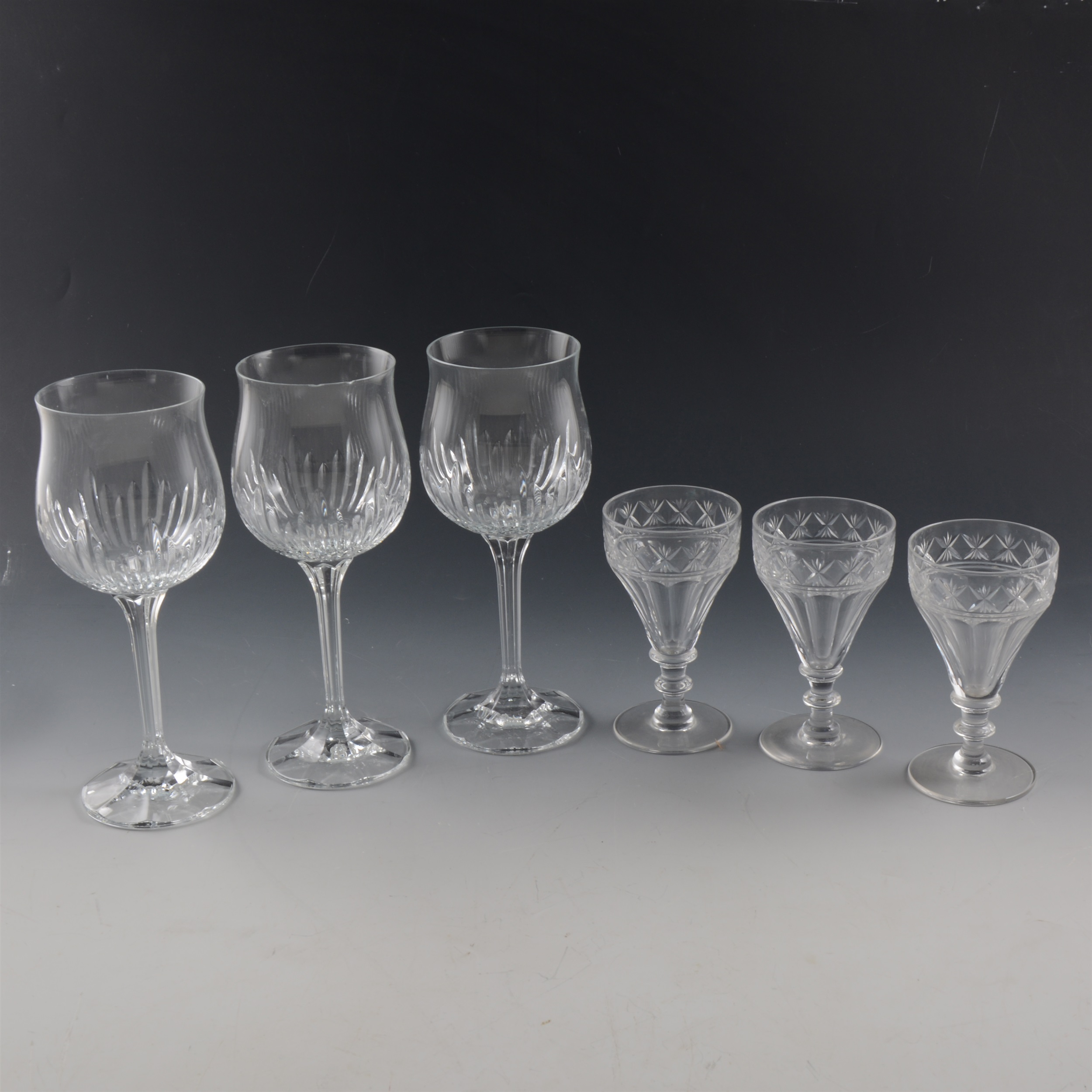 Richardson cut crystal suite of table glass.