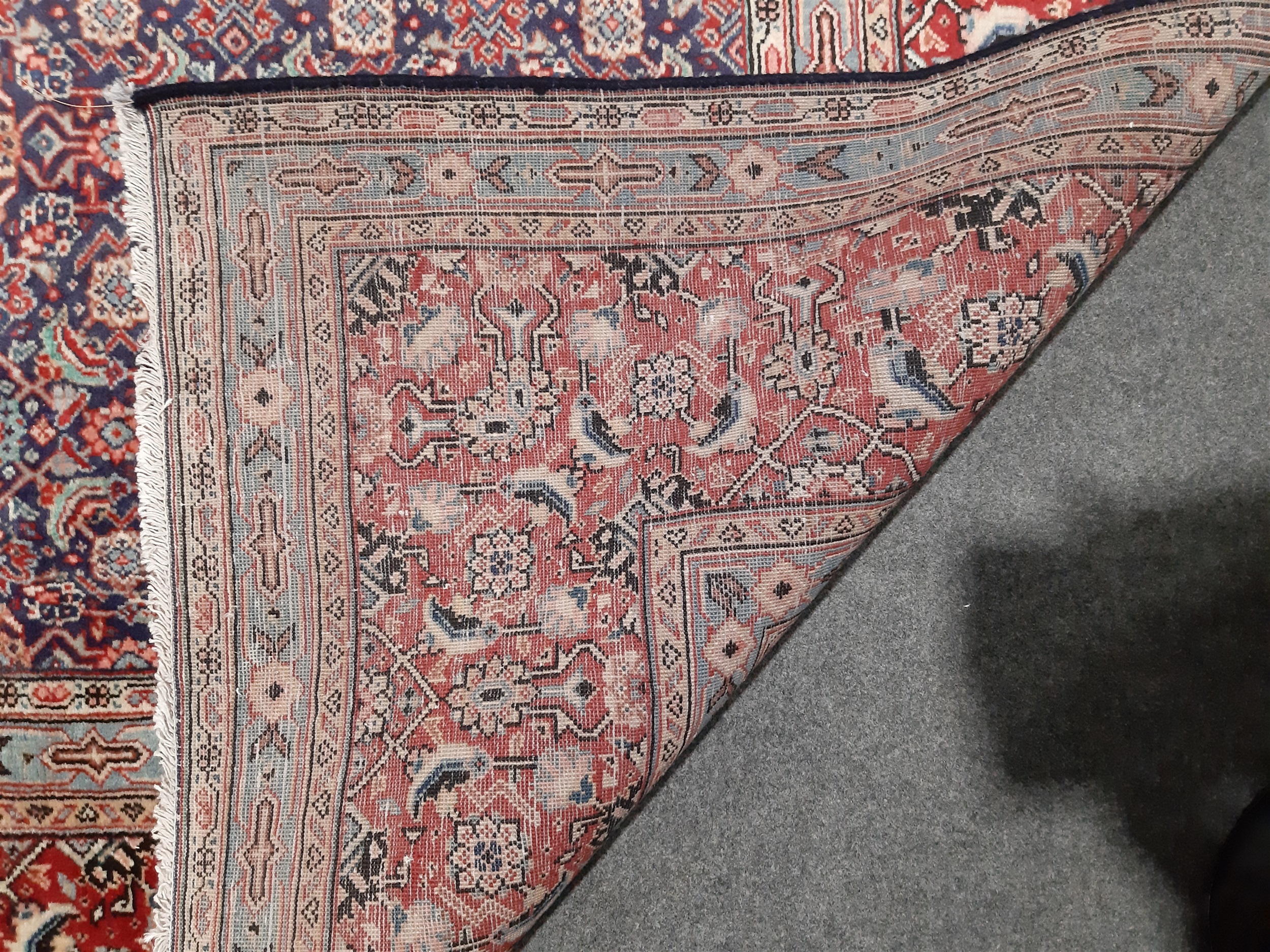 A fine Tabriz carpet - Image 3 of 8