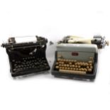 Underwood vintage typewriter and a Royal typewriter, (2).