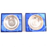 Two silver Churchill commemorative dishes by W F Knight