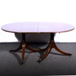 A Regency style mahogany dining table, 20th Century,