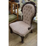 A Victorian button back nursing chair